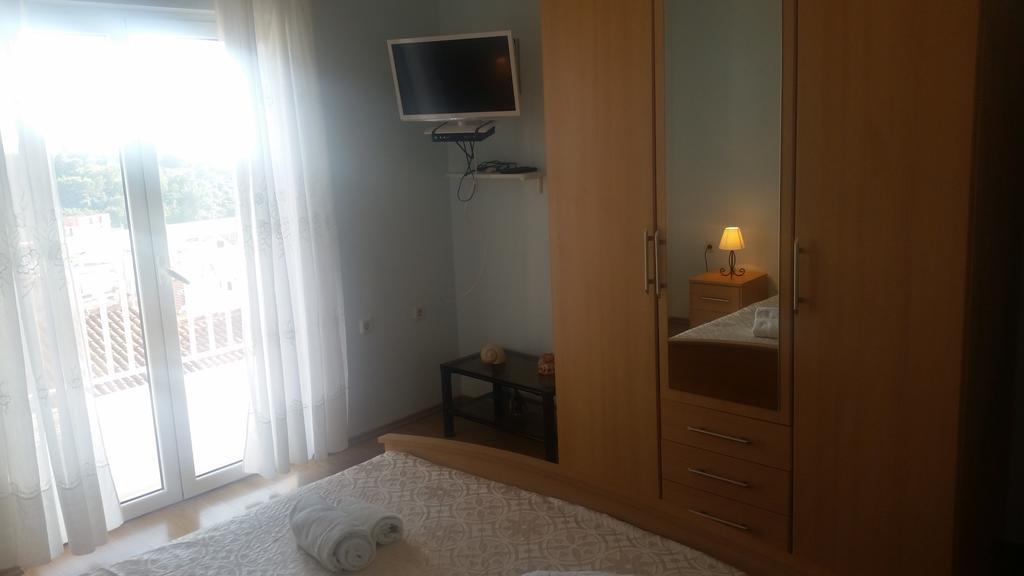 Vucic Apartments Hvar Town Buitenkant foto